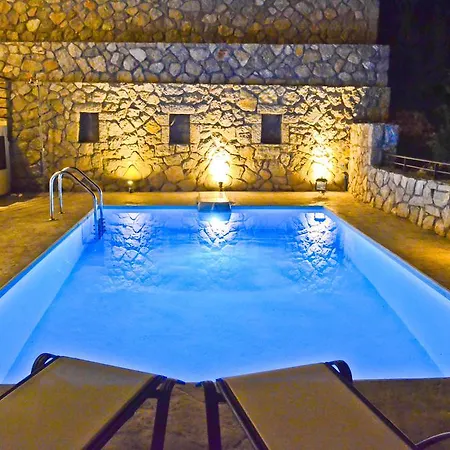 Katerina's Village * Áyios Nikítas